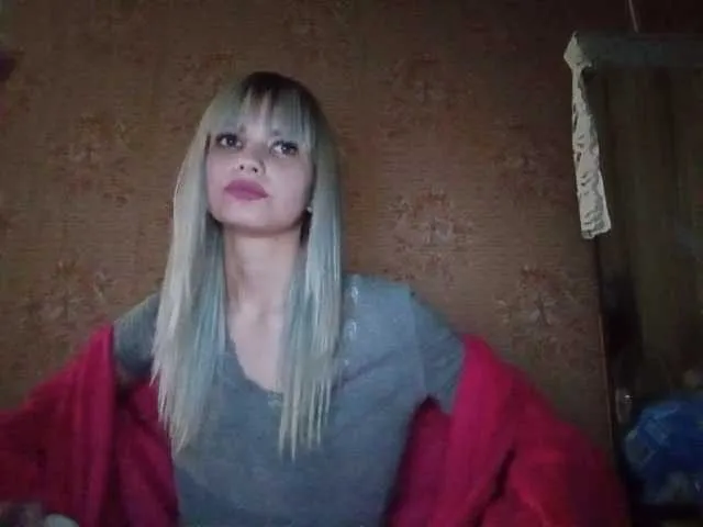 Live sex webcam photo for MiraPics #241428156