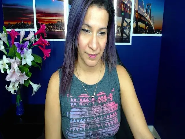 Live sex webcam photo for Infernalsexx #255205373
