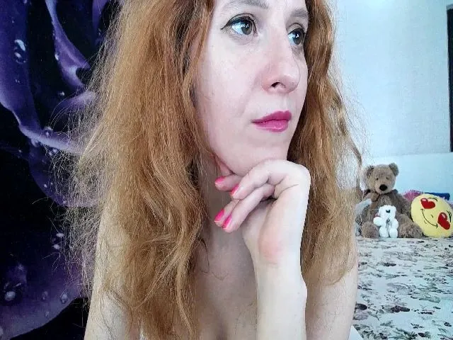 Live sex webcam photo for Ladybigsmile #254426767