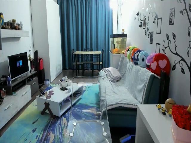 Live sex webcam photo for OneLife_ #255792160