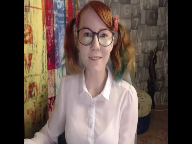 Live sex webcam photo for NikiFoks18 #264669892