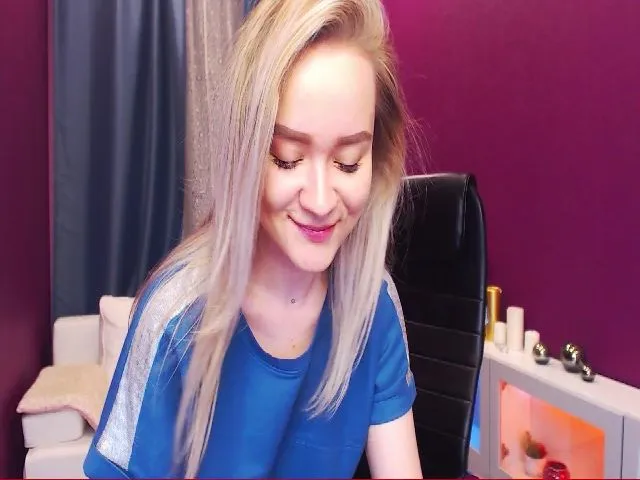 Live sex webcam photo for Kara_Smith #254282087