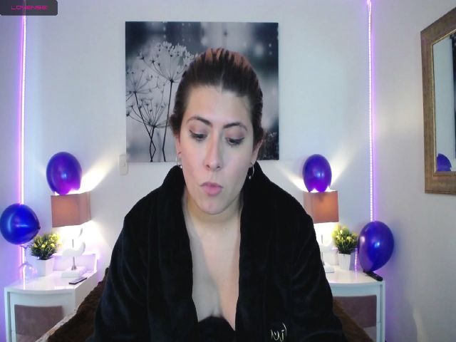 Live sex webcam photo for NicolSaenz #262245210