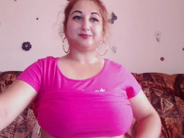 Live sex webcam photo for KinkyMyax #255286505