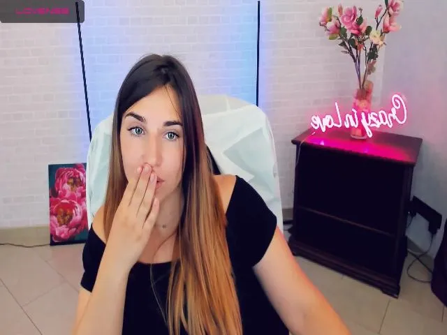 Live sex webcam photo for AnastashaGray #256823719