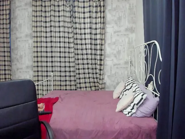 Live sex webcam photo for A11yson #255789504