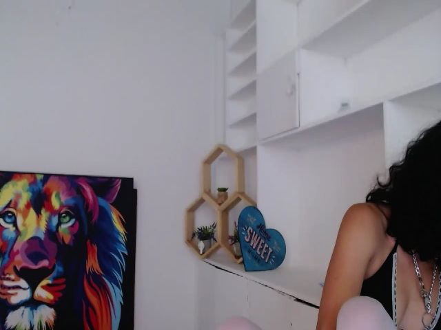 Live sex webcam photo for Manelik_benz #254672640