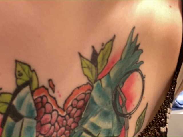 Live sex webcam photo for TreshGirls #241019976