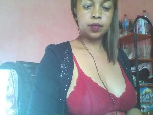 Live sex webcam photo for big-ass-sexy #247701601