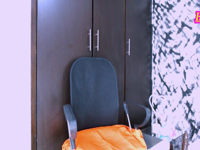 Live sex webcam photo for Brigtstar_ #261709107