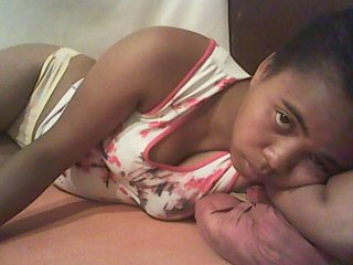 Live sex webcam photo for Malinciehot #240834523