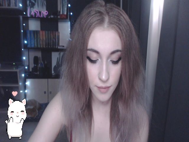 Live sex webcam photo for Your_Ellie #254668431