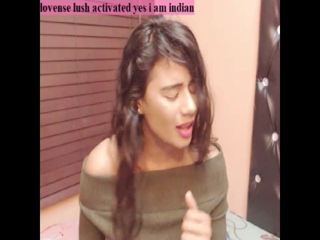 Live sex webcam photo for PARADISEQEEN #261712965