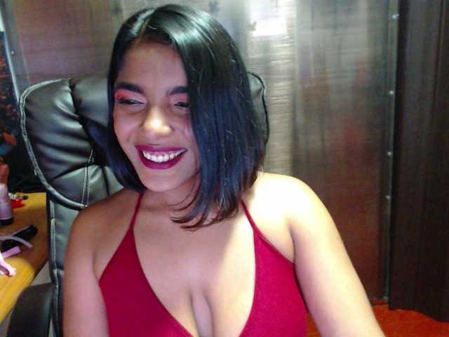 Live sex webcam photo for mariamlemoure #241344767