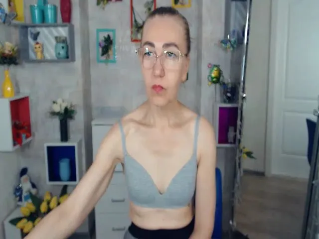 Live sex webcam photo for Greybunny #254100885