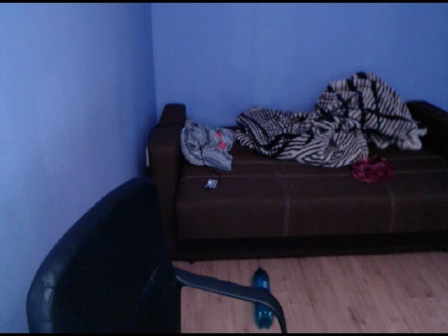 Live sex webcam photo for LoveJulliette #254086402