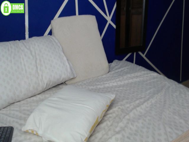 Live sex webcam photo for Angelin_cute #263314304