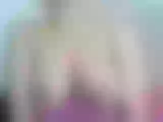 Live sex webcam photo for Marianelaaa #240573365