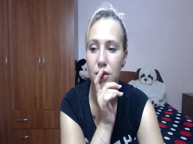 Live sex webcam photo for Tweetyboom #259540008