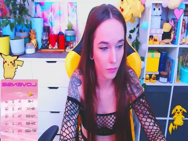 Live sex webcam photo for JinjerMoon #253089970