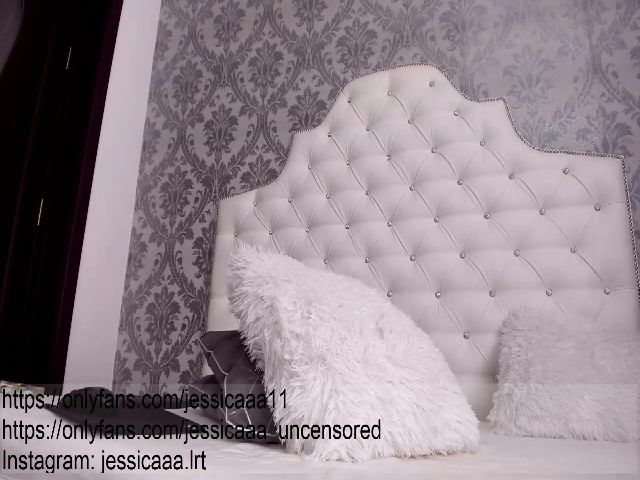 Live sex webcam photo for Lorett20 #252320531