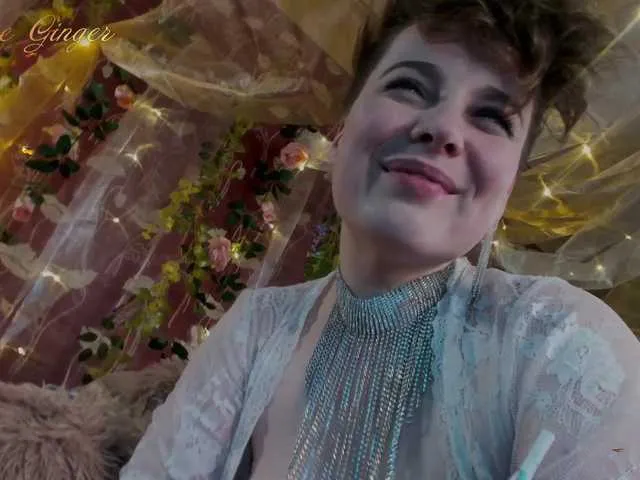 Live sex webcam photo for CelineGinger #241250264