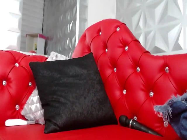 Live sex webcam photo for Roxaneharper #265227524