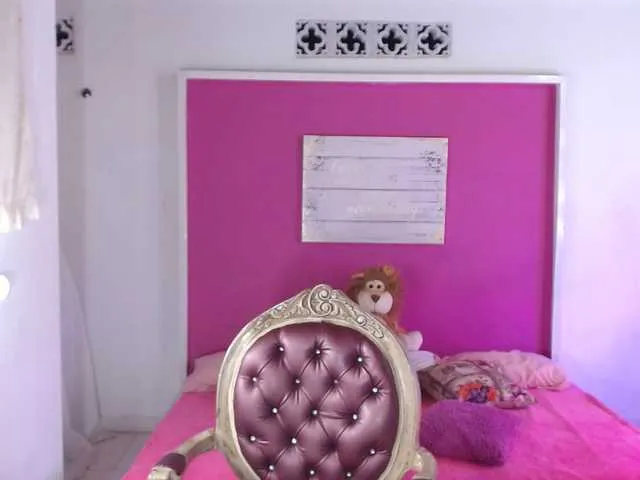 Live sex webcam photo for chanell-1 #244858587