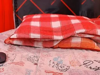 Live sex webcam photo for SaraiPrada #240806954