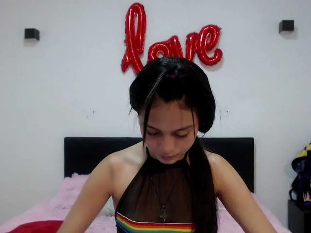 Live sex webcam photo for BrendaFoxi #241249390