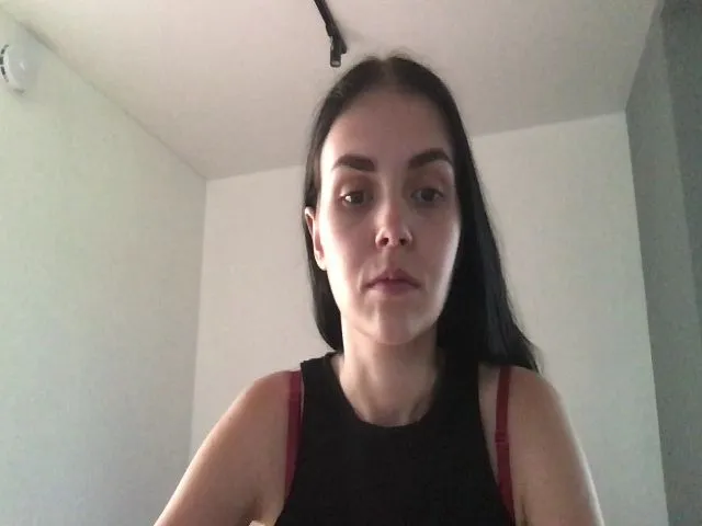 Live sex webcam photo for AdriaPretty #260636906