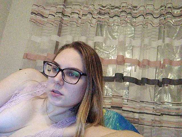 Live sex webcam photo for Blondik8889 #241182037