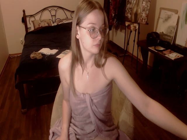 Live sex webcam photo for Jesii_Sweet_ #264466655