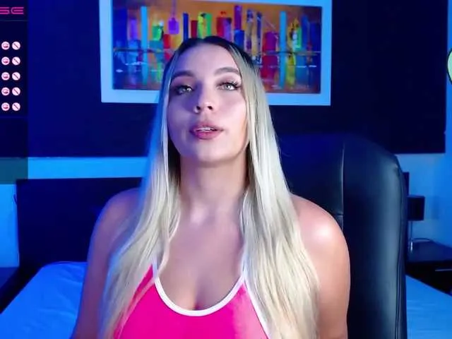 Live sex webcam photo for ValMeyer #241406675