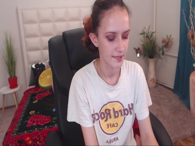 Live sex webcam photo for IrisNichols #254664637