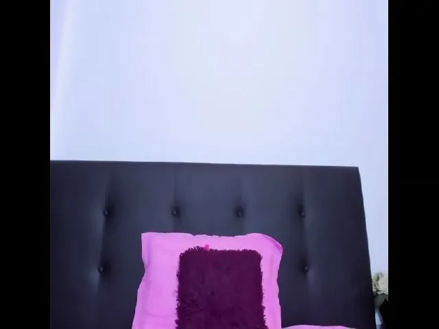 Live sex webcam photo for Diviynne #254872103