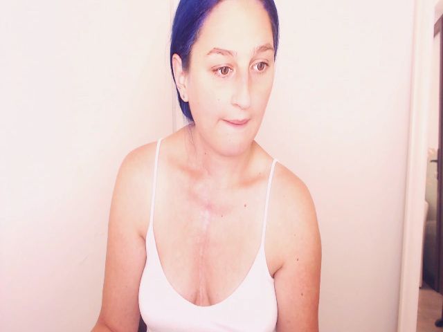 Live sex webcam photo for wetkittycum #257899124