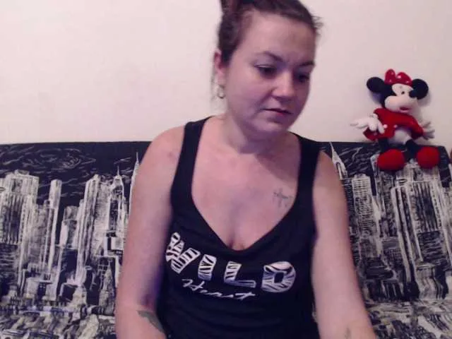 Live sex webcam photo for Softhottmilf #240996666