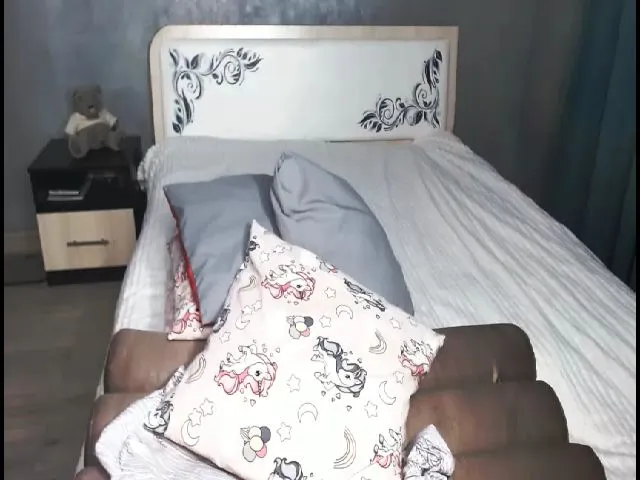 Live sex webcam photo for Ellaquality #254986769