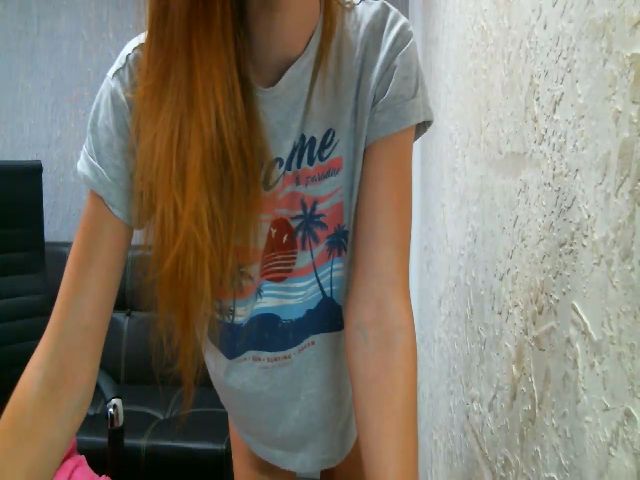 Live sex webcam photo for ElliannaSweet #253042672