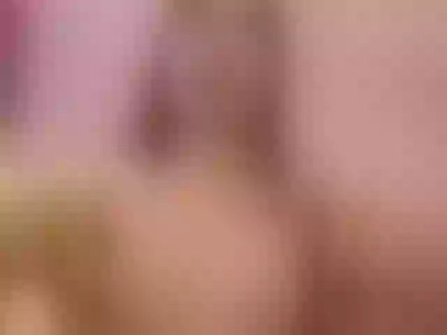 Live sex webcam photo for violetcherry1 #260121980