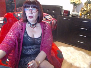 Live sex webcam photo for MissScarllet #240884370