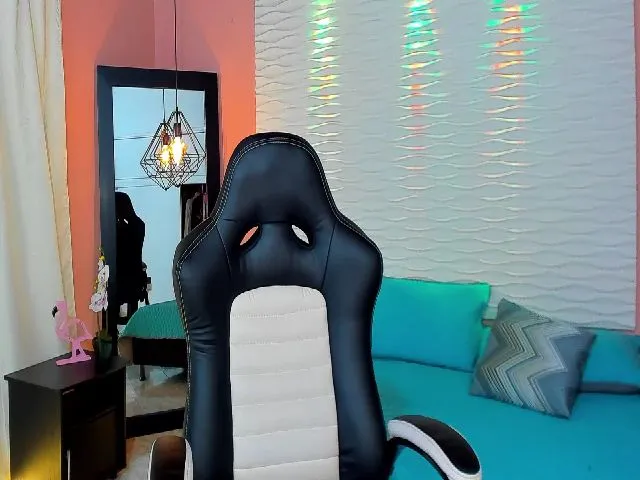 Live sex webcam photo for IsabelaBrown #261687972