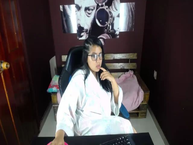 Live sex webcam photo for Hana_cute #254633410