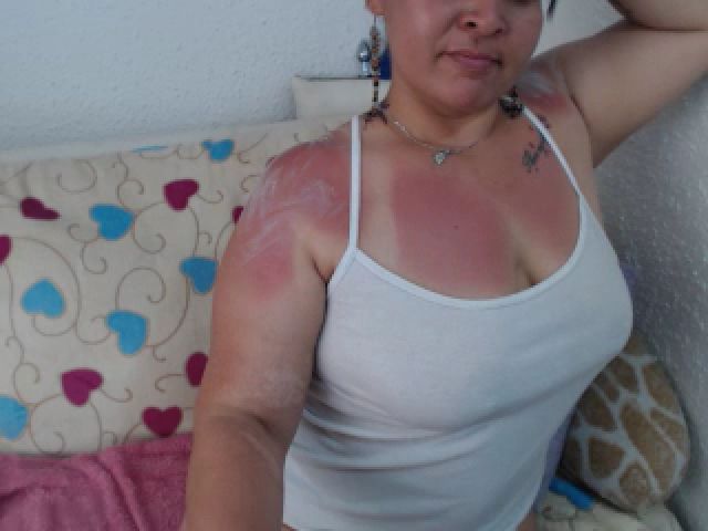 Live sex webcam photo for Latinnasty08 #262124557