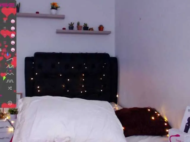 Live sex webcam photo for Italy-boobs #241353272