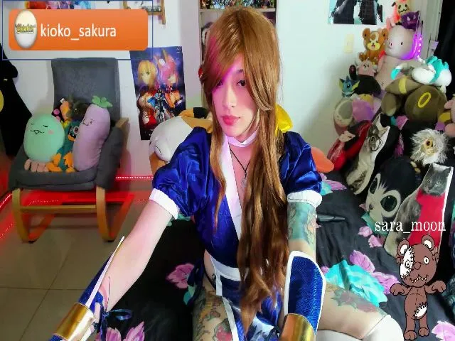 Live sex webcam photo for Sara_Skys #261888012