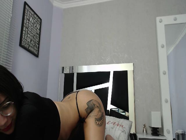 Live sex webcam photo for Pythonissa97 #253445951