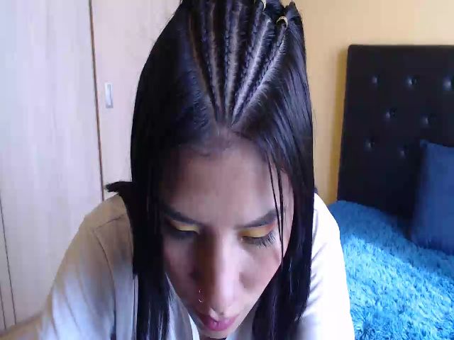 Live sex webcam photo for Emmaafox #262078341