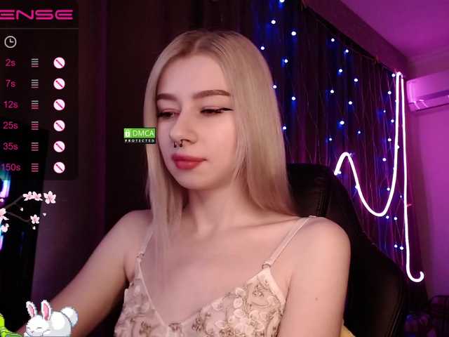 Live sex webcam photo for Annelitt #287948100